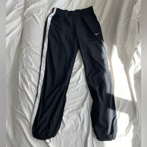 Nike - trackpants